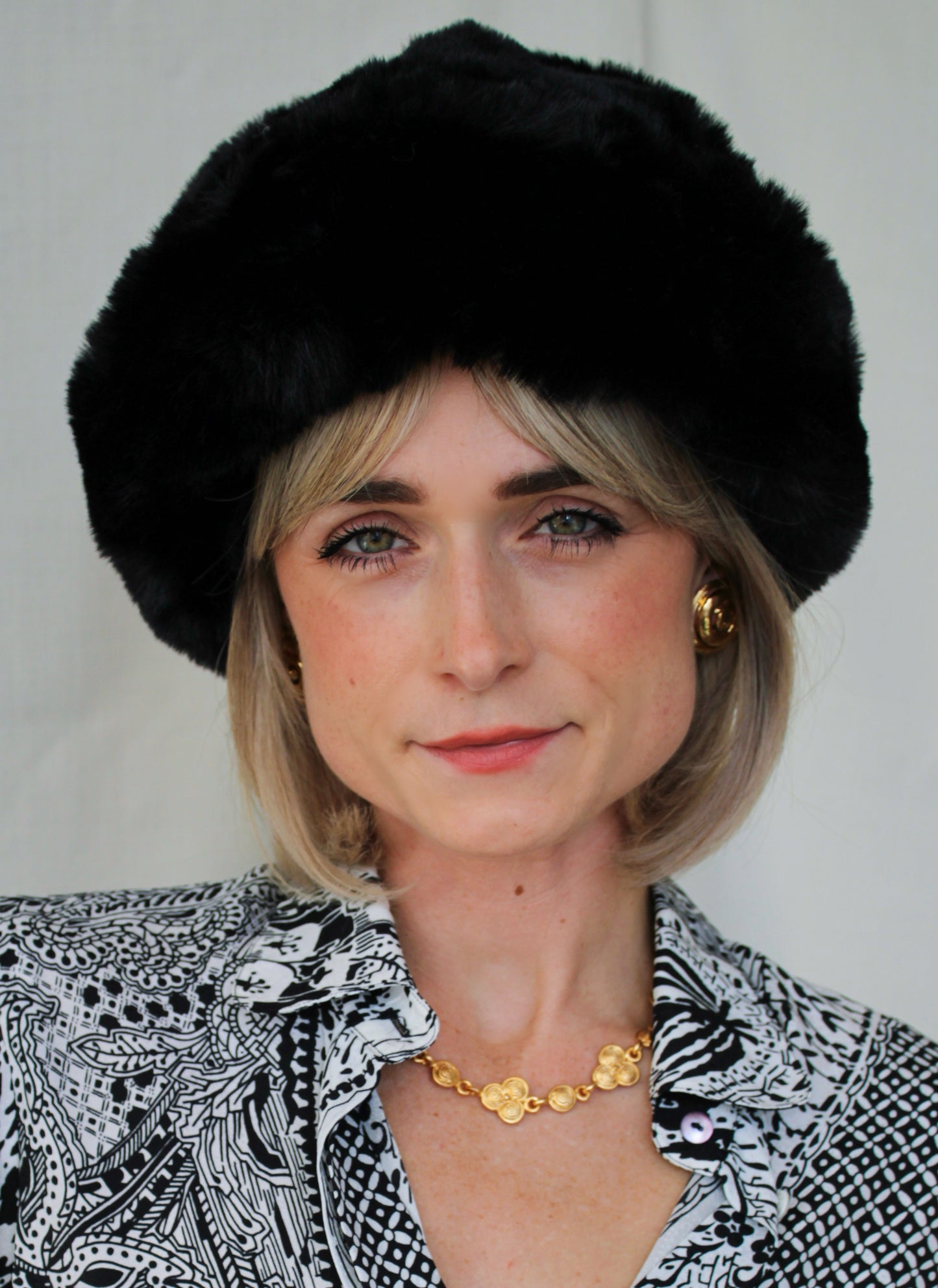 Black Faux Fur Perschy Hat