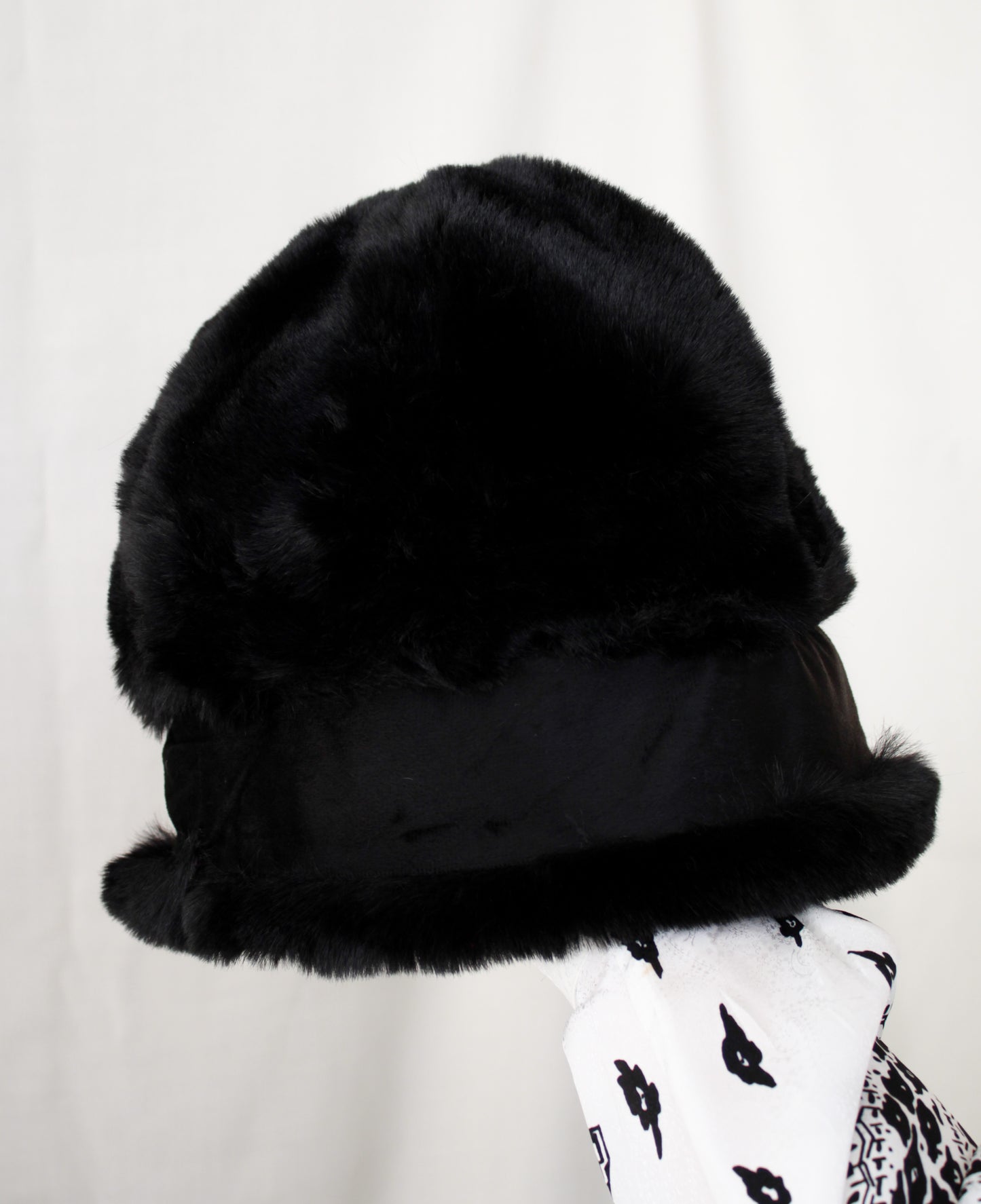 Black Faux Fur Perschy Hat