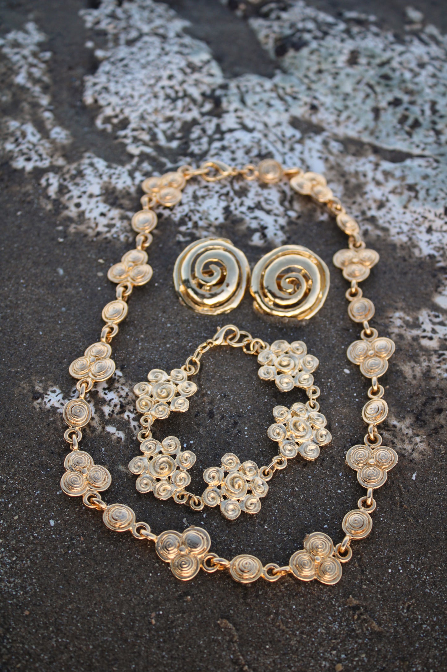 Romari Clover Necklace