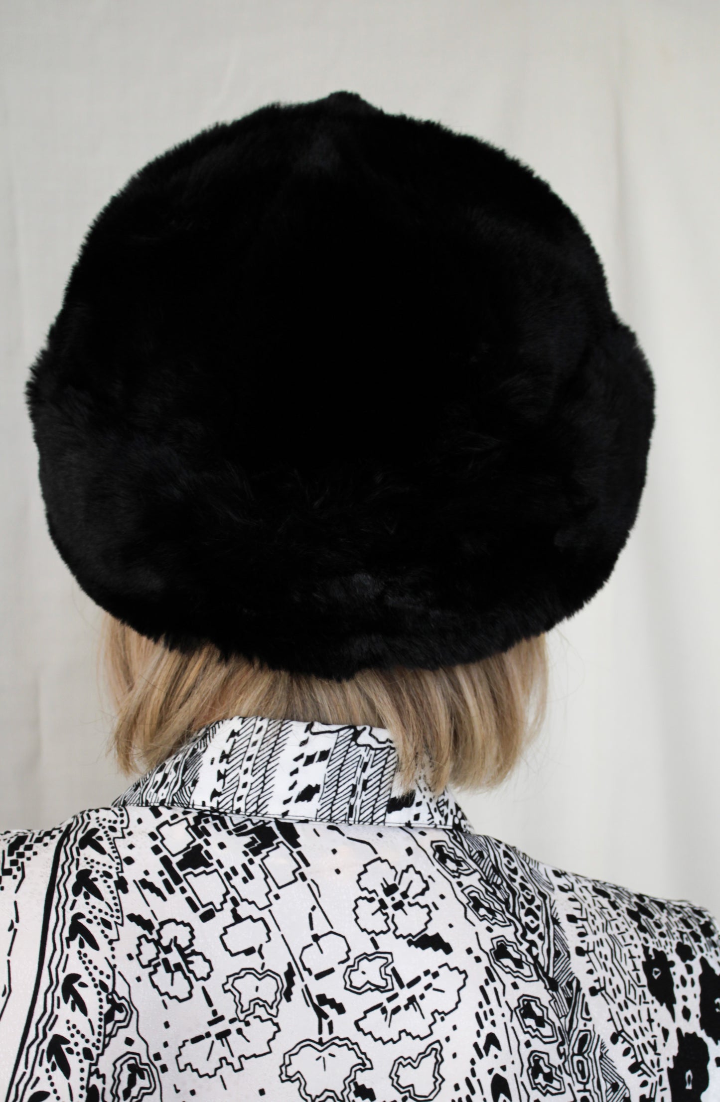Black Faux Fur Perschy Hat